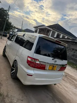 Toyota Alphard 2.4 Petrol AWD 2008 White