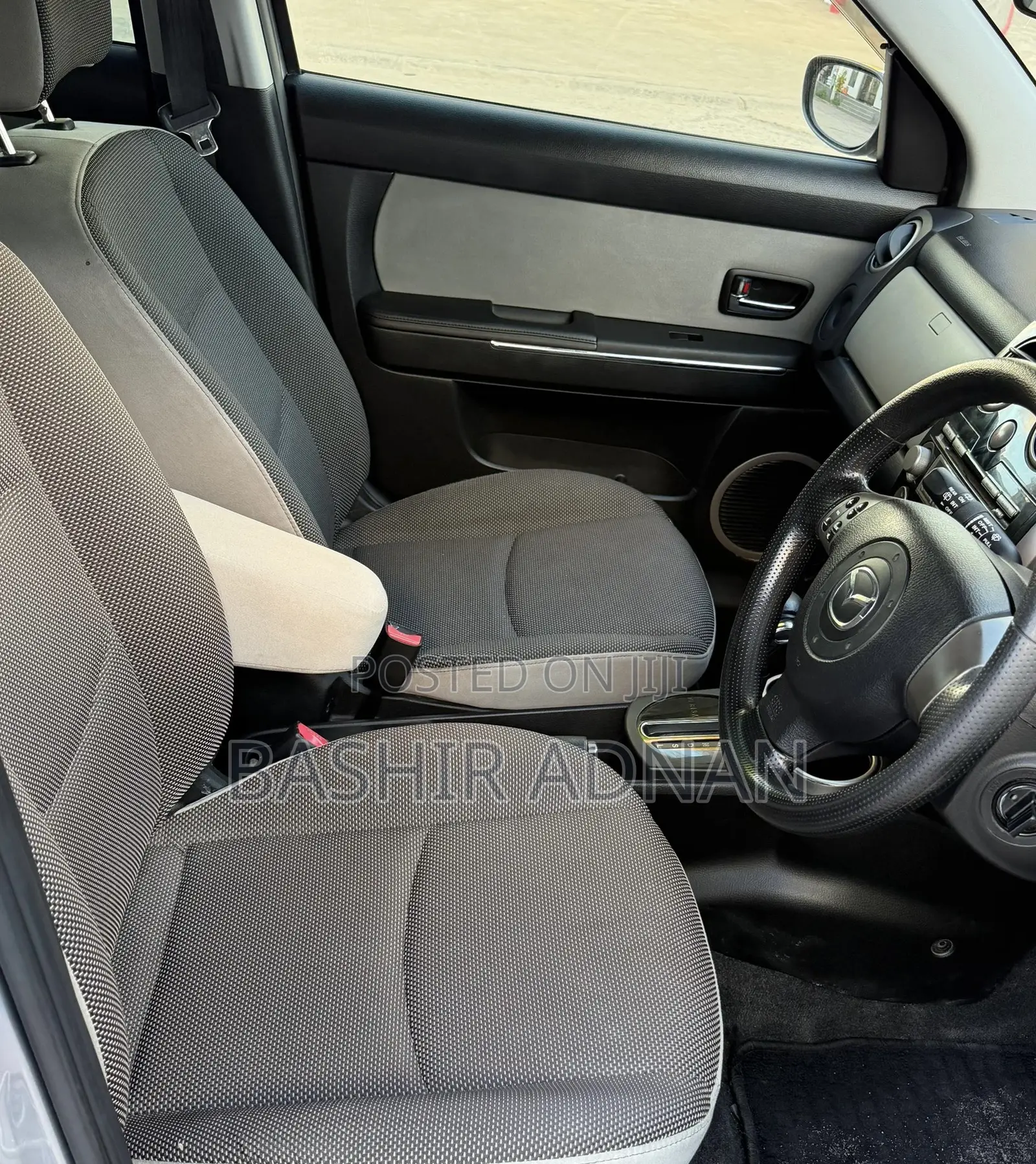 Mazda Verisa 2011 Gray