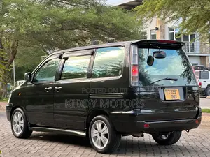 Toyota Noah 2001 Black