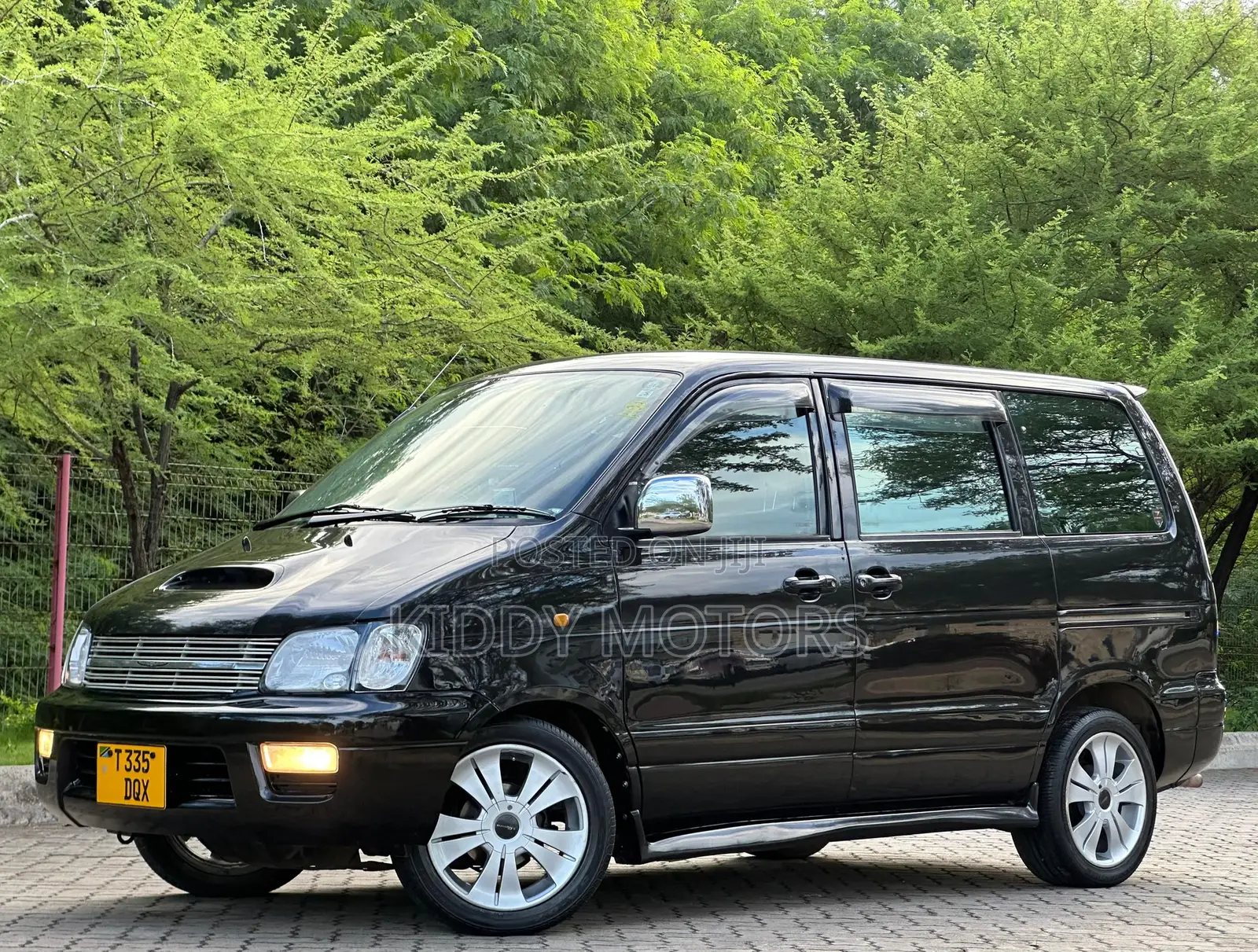 Toyota Noah 2001 Black