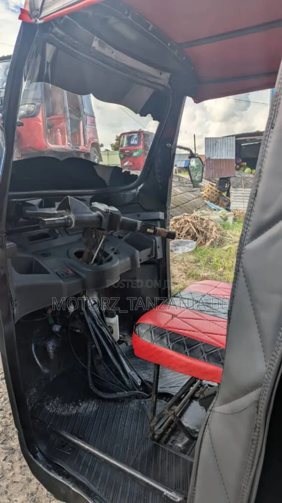 Bajaj Avenger 200 2021 Black
