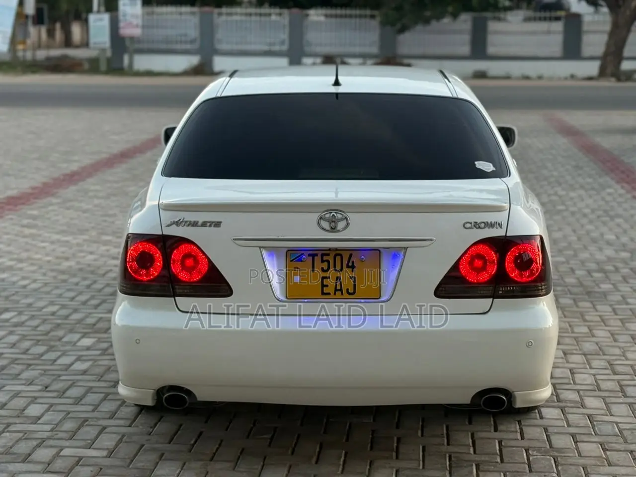 Toyota Crown 2006 White