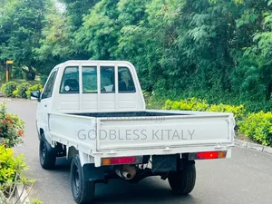 Toyota TownAce 2003 White