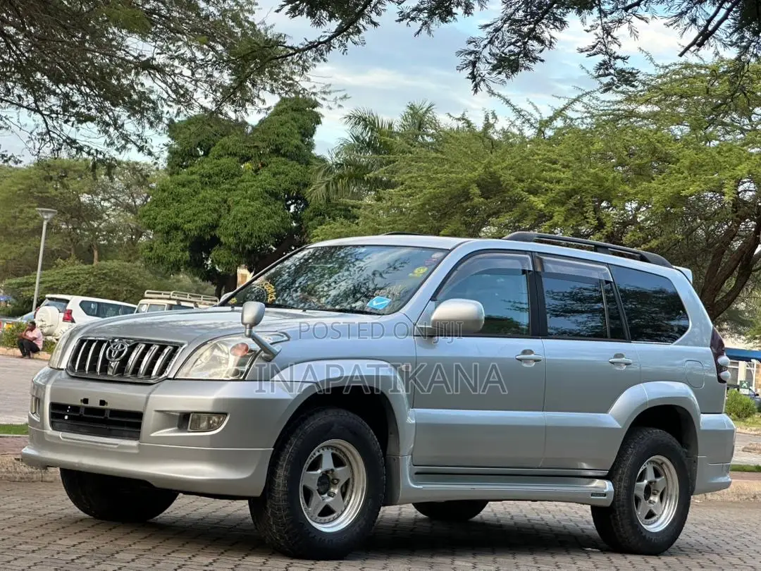 Toyota Land Cruiser Prado 3.0 D-4D 5dr 2006 Silver