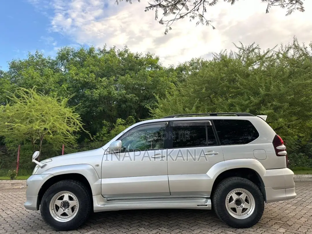 Toyota Land Cruiser Prado 3.0 D-4D 5dr 2006 Silver