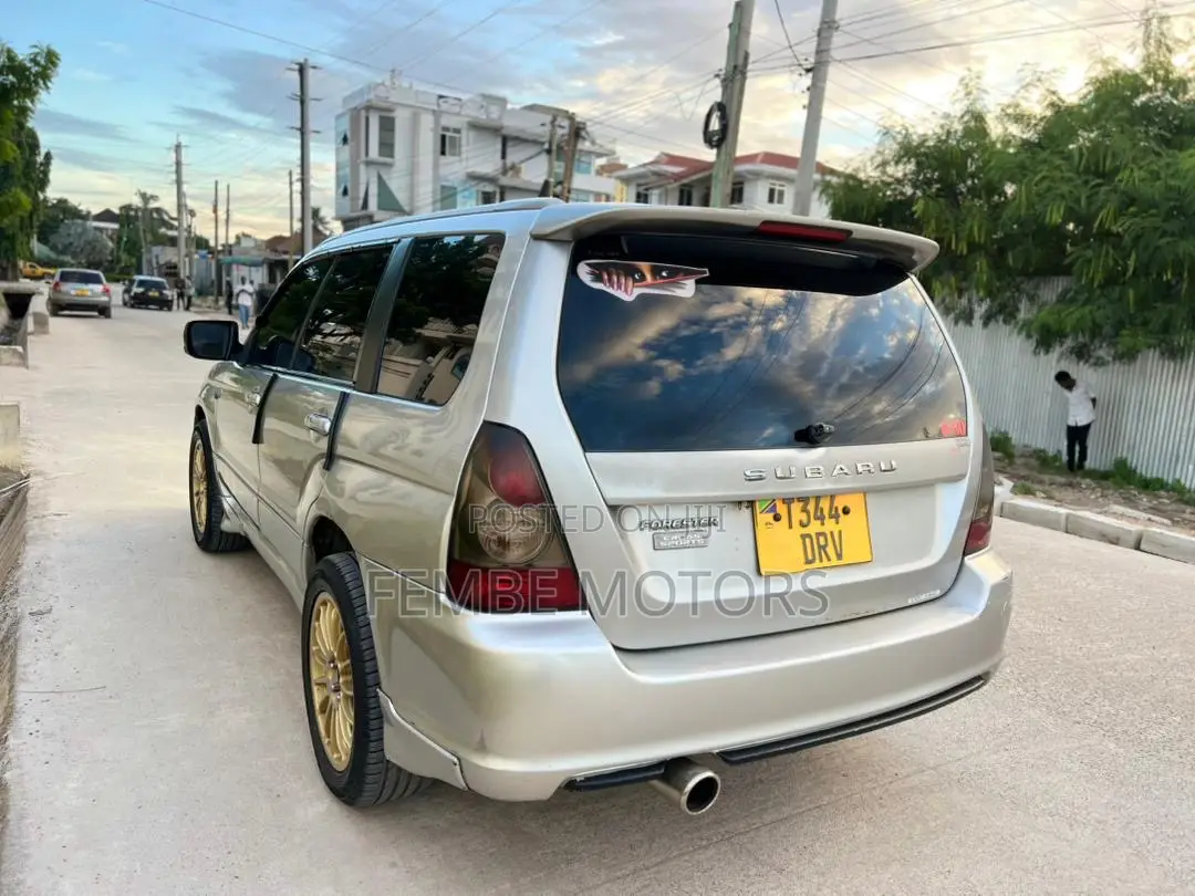 Subaru Forester 2004 Silver