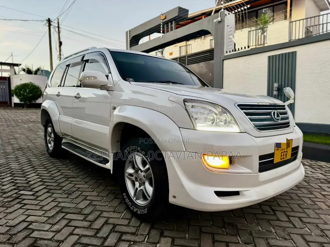 Toyota Land Cruiser Prado 2005 White