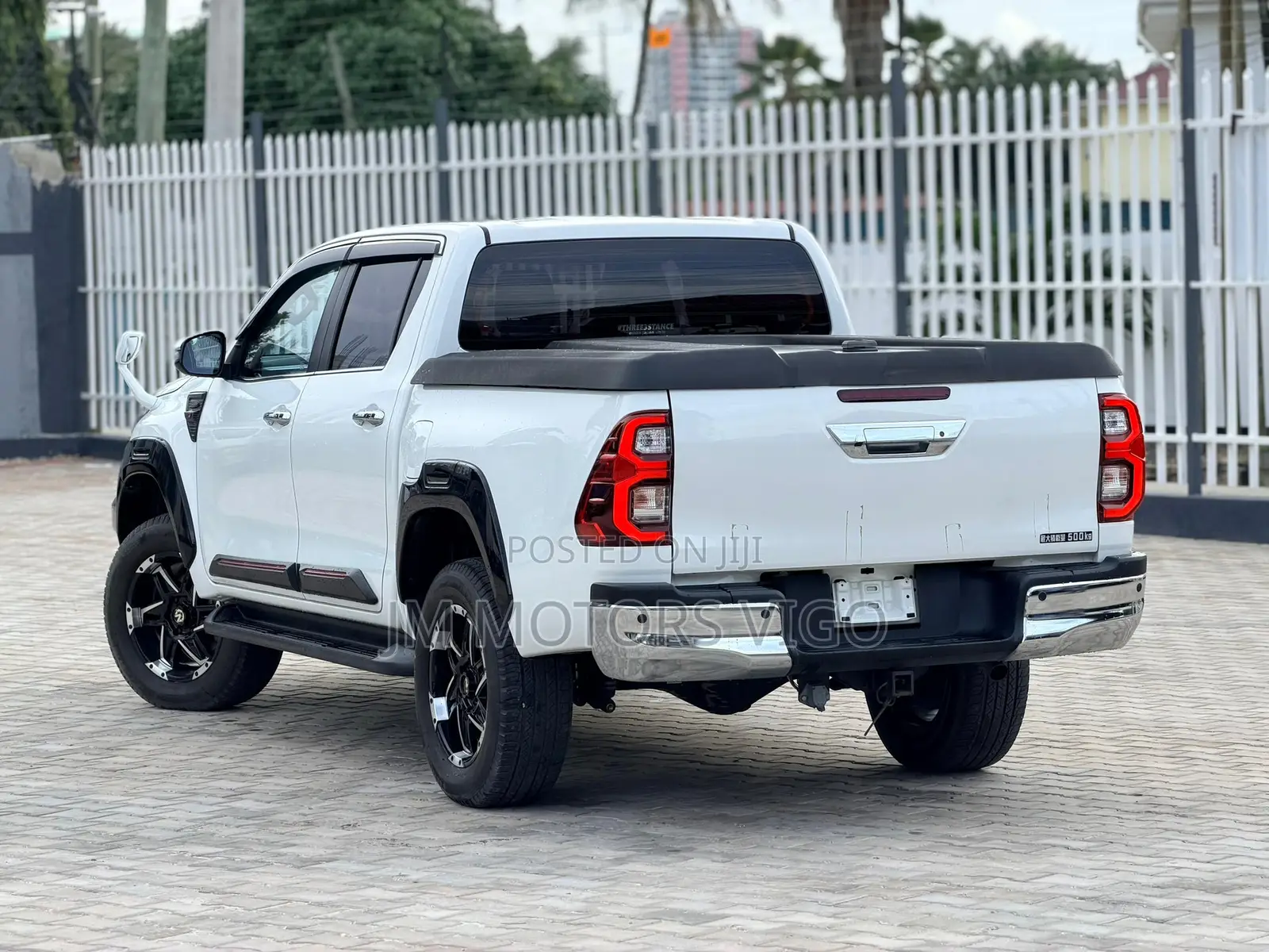 Toyota Hilux 2021 Pearl