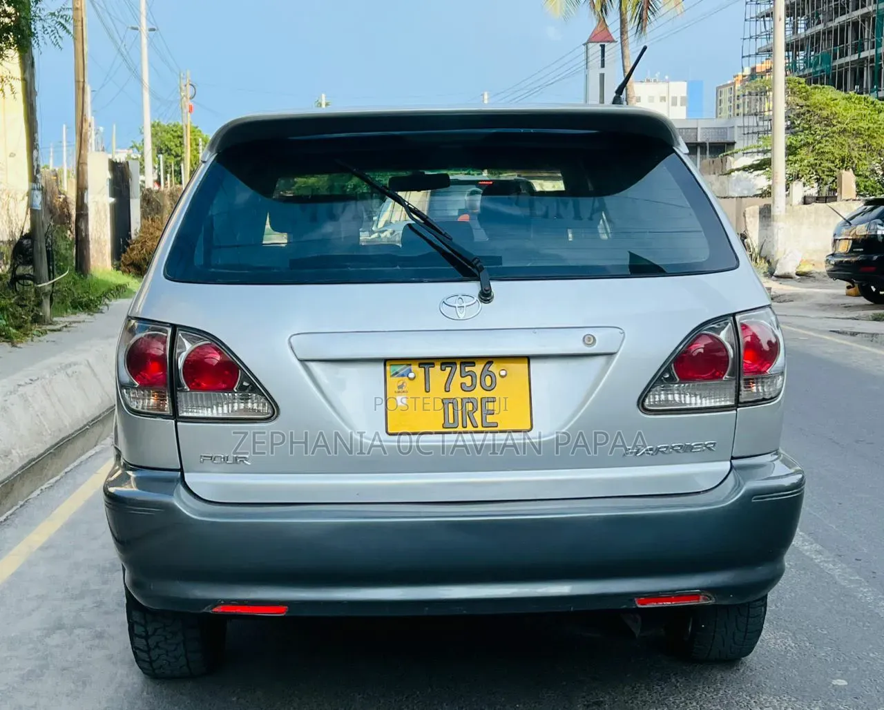 Toyota Harrier 2001 Silver