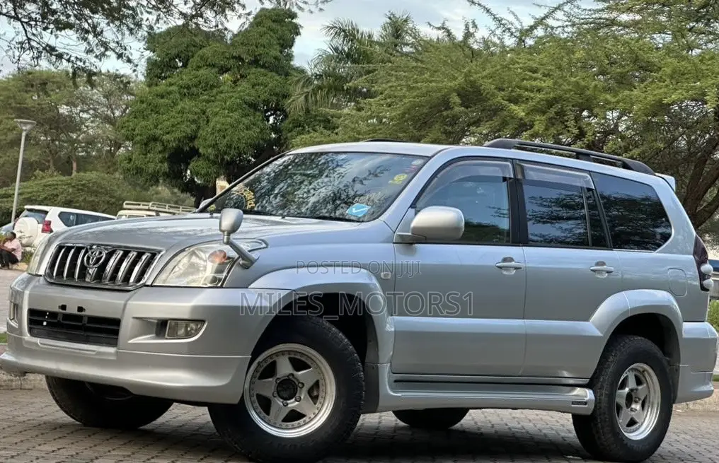 Toyota Land Cruiser Prado 2006 Silver