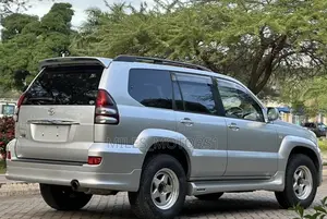 Toyota Land Cruiser Prado 2006 Silver