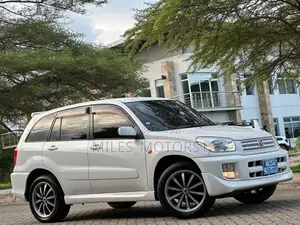 Toyota RAV4 2005 White