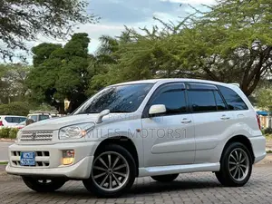 Toyota RAV4 2005 White