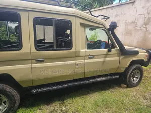 Toyota Land Cruiser 2007 Beige