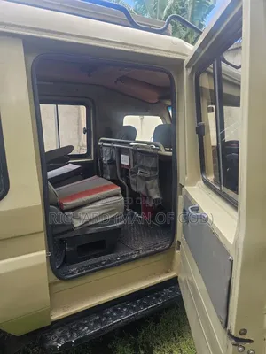 Toyota Land Cruiser 2007 Beige