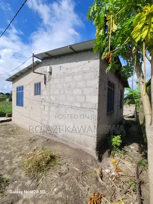 3bdrm House in Fahari, Mbangala for rent