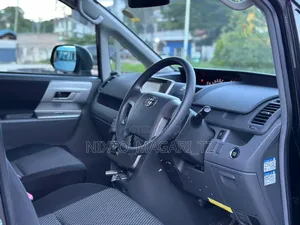Toyota Noah 2009 Black