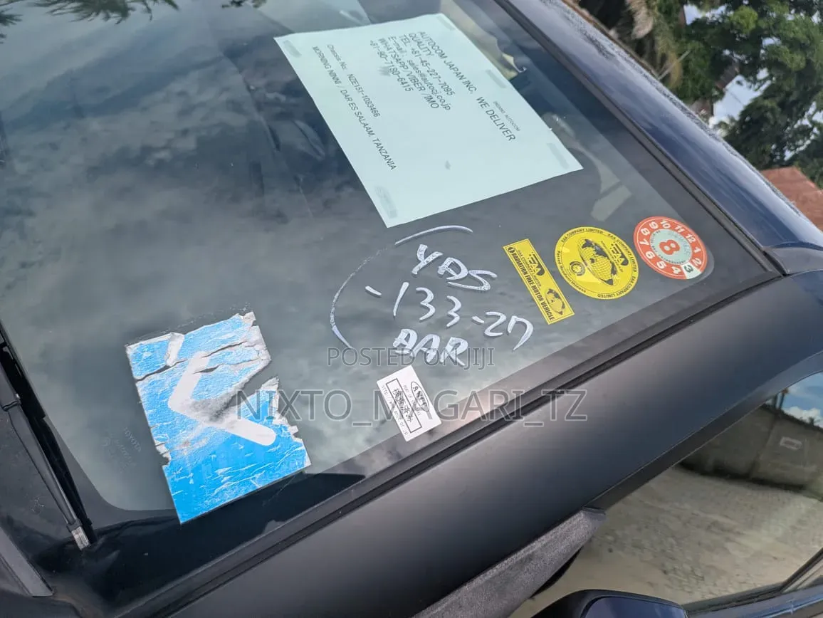 Toyota Corolla Rumion 2010 Black