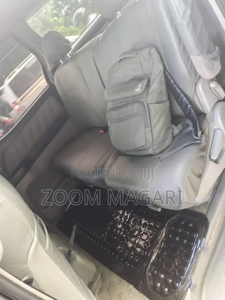 Toyota Alphard 2004 Gray