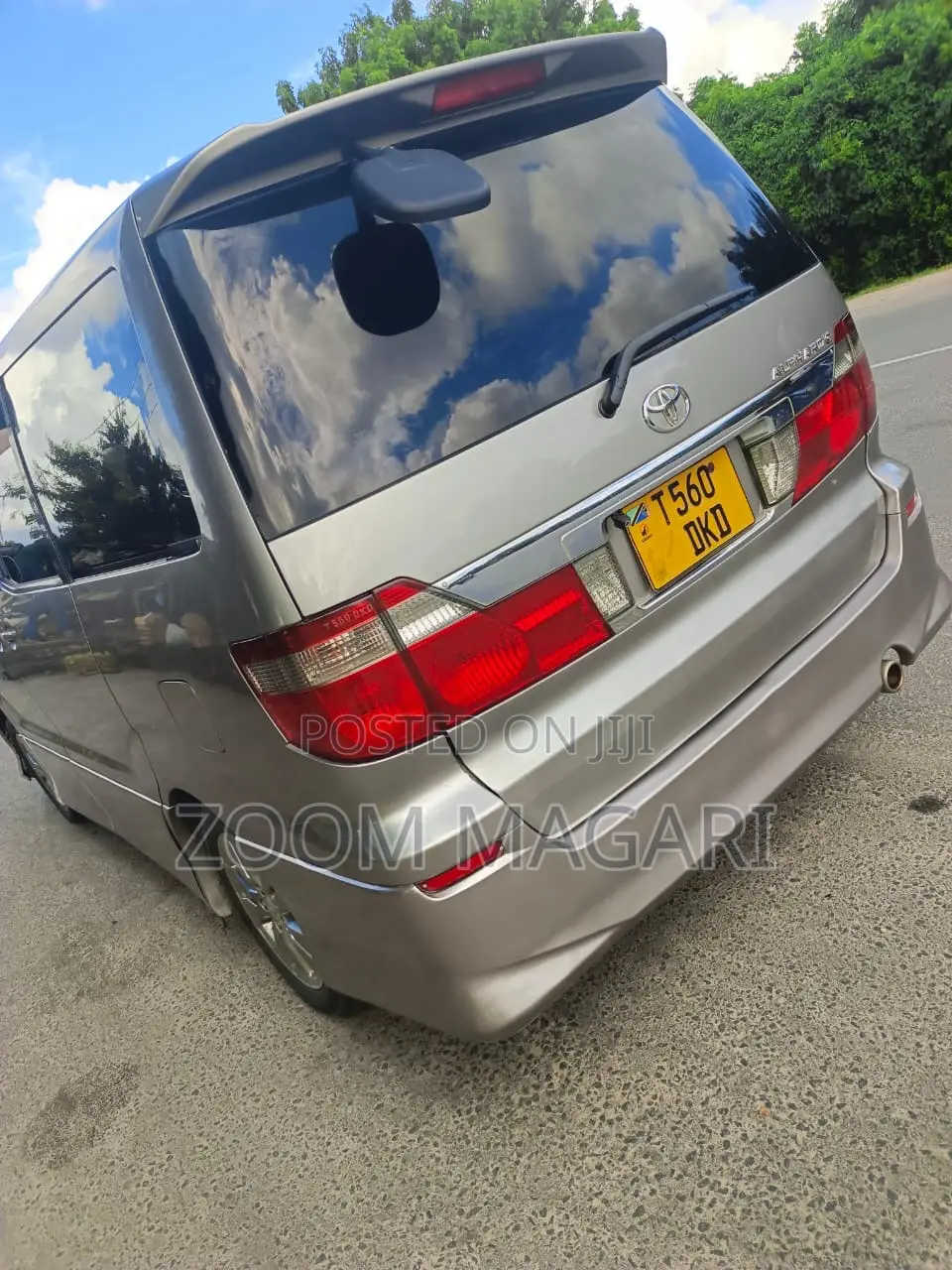 Toyota Alphard 2004 Gray