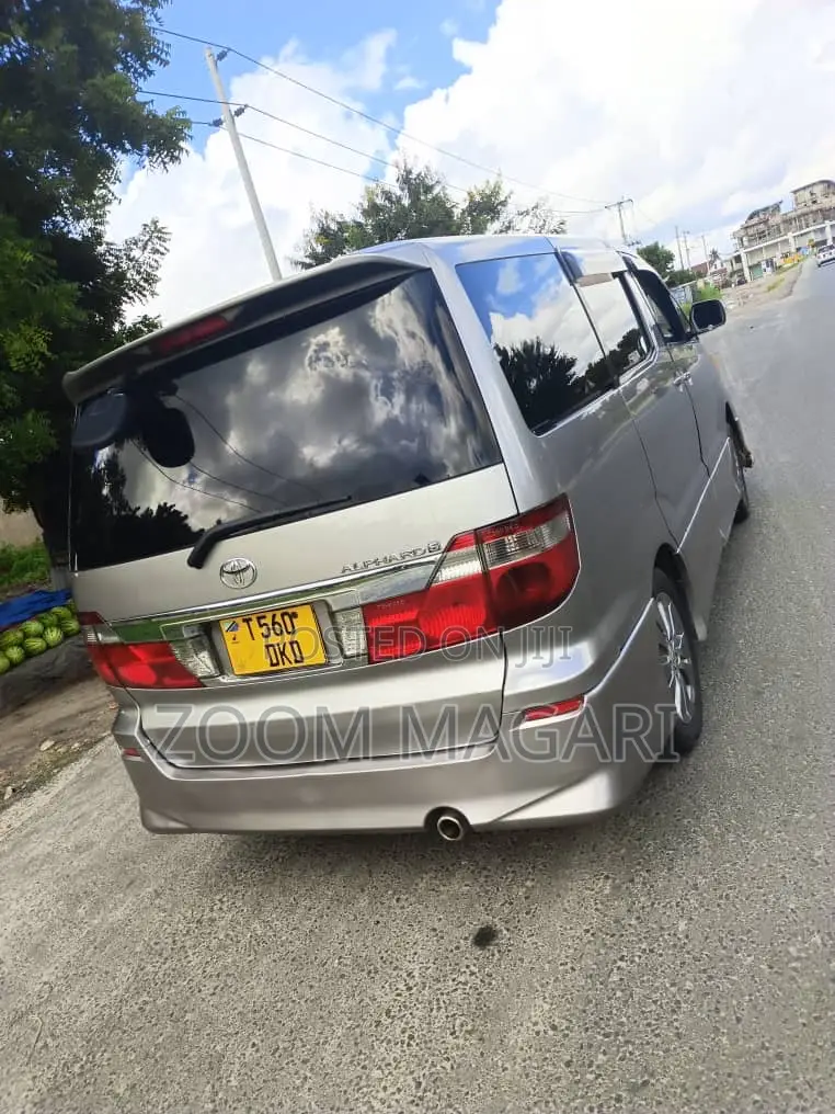 Toyota Alphard 2004 Gray