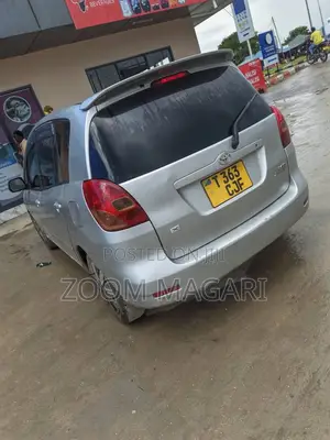 Toyota Corolla Spacio 2005 Silver