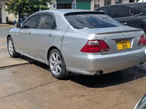 Toyota Crown 2007 Silver