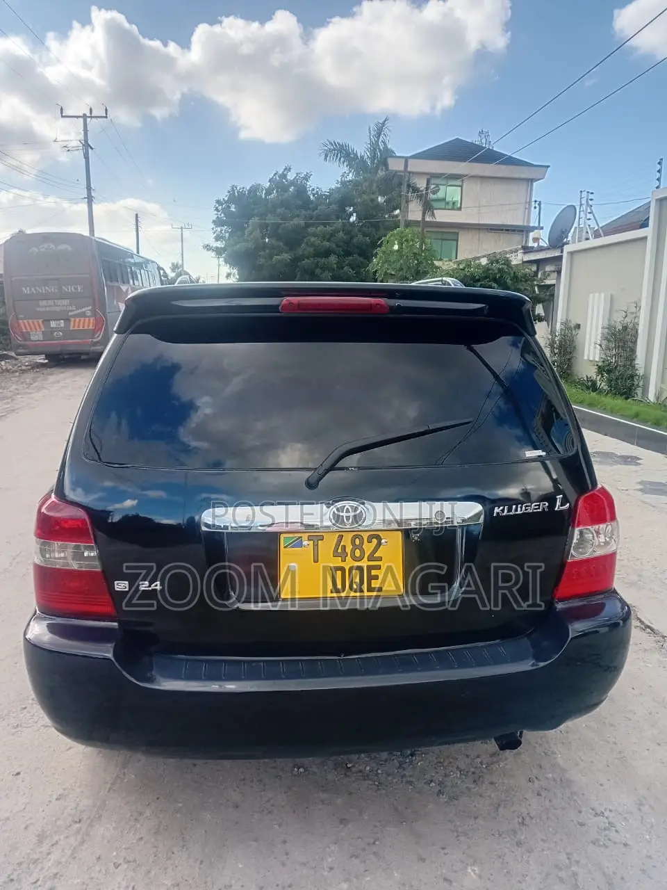 Toyota Kluger 2004 Black