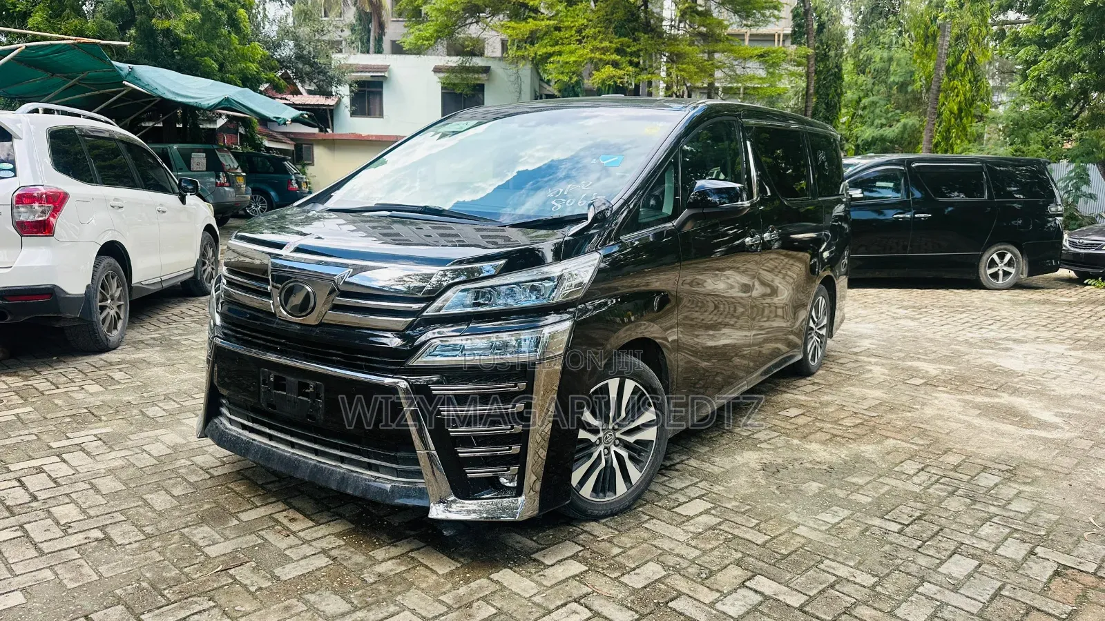 Toyota Vellfire 2020 Beige