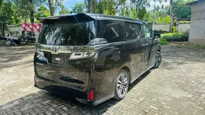Toyota Vellfire 2020 Beige