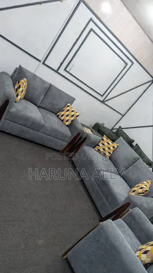 Sofa Ya Watu Watano