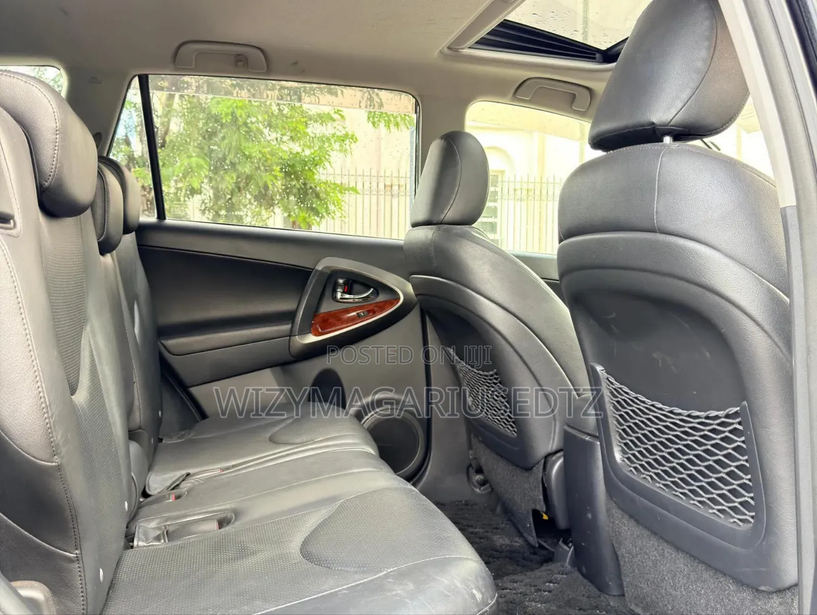 Toyota Vanguard 2012 Ivory
