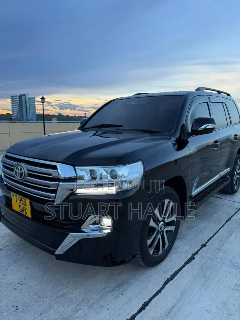 Toyota Land Cruiser 4.5 V8 TD STD 2011 Black