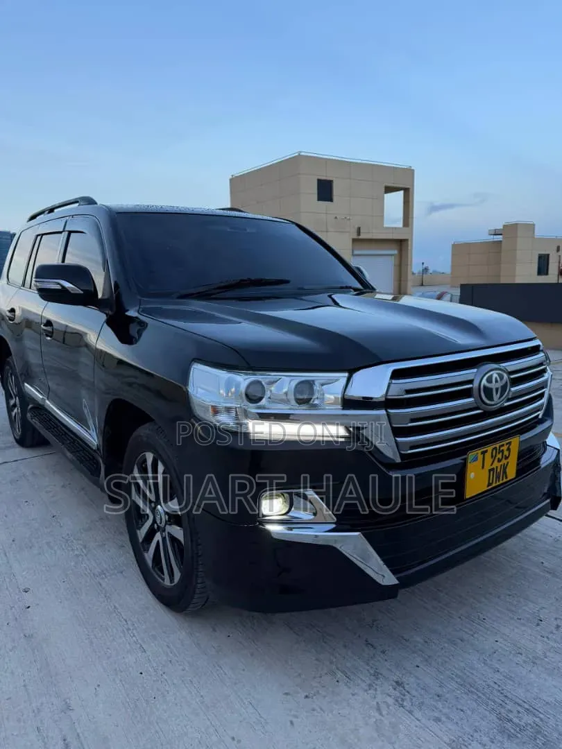 Toyota Land Cruiser 4.5 V8 TD STD 2011 Black
