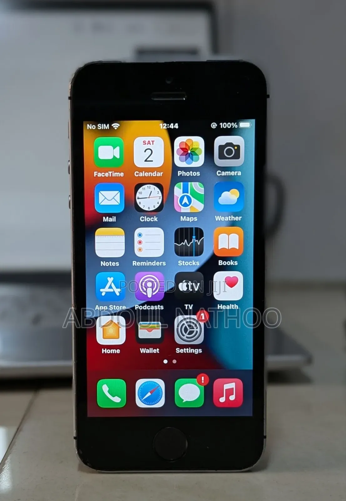 Apple iPhone SE 32 GB Black