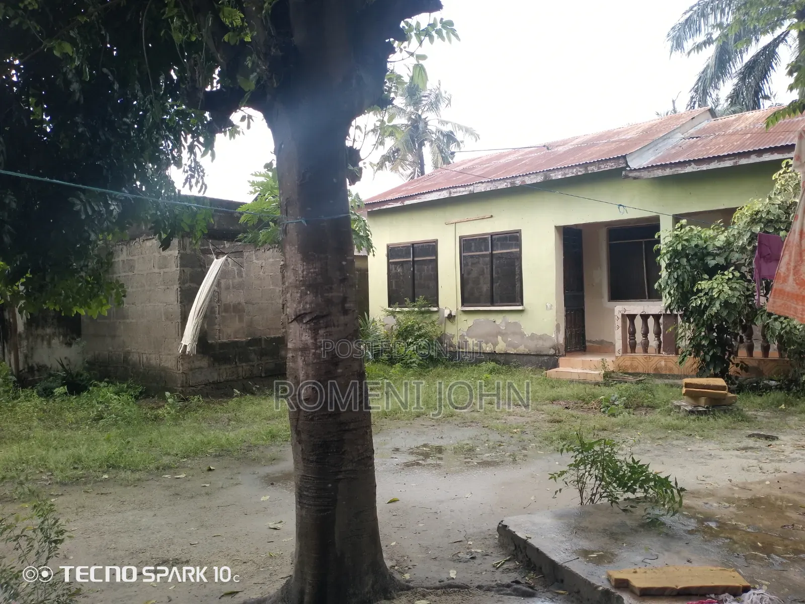 7bdrm Apartment in Tanzania Daresalaam, Ukonga for sale