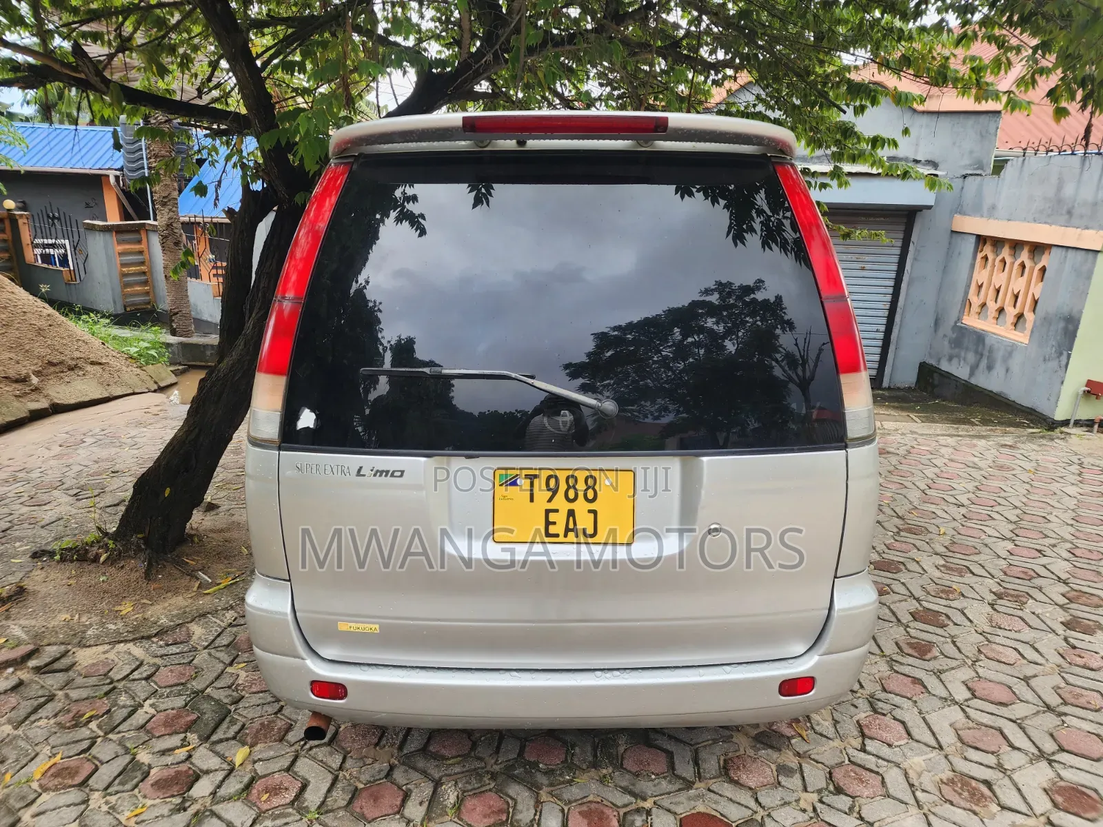 Toyota Noah 2.0 FWD (8 Seater) 2001 Silver