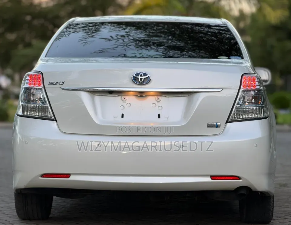 Toyota Sai 2.4 Hybrid FWD 2012 Off white