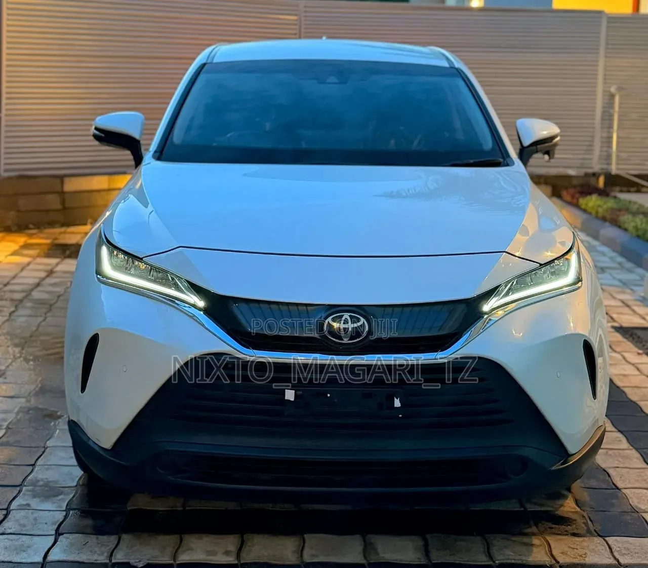 Toyota Harrier 2022 White