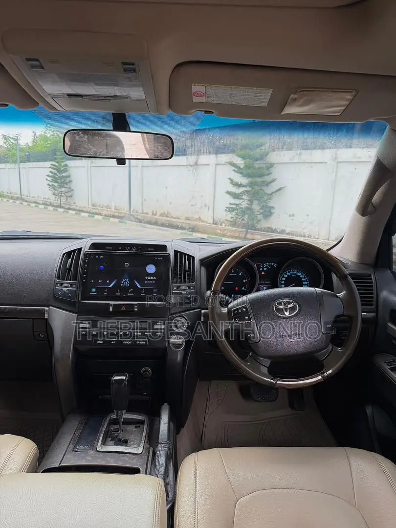 Toyota Land Cruiser 2009 Black