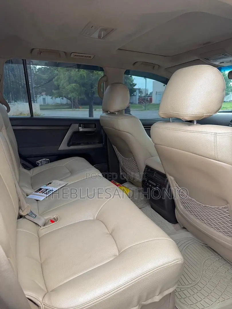Toyota Land Cruiser 2009 Black