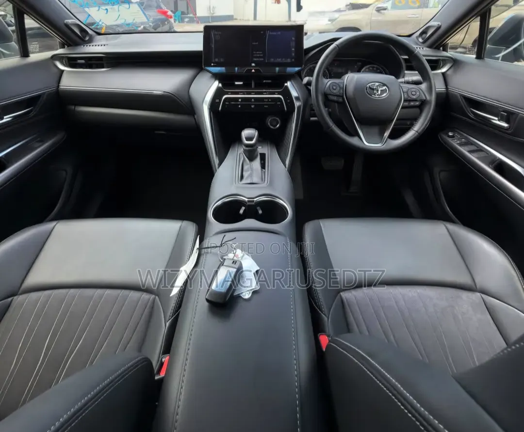 Toyota Harrier 2021 Gray