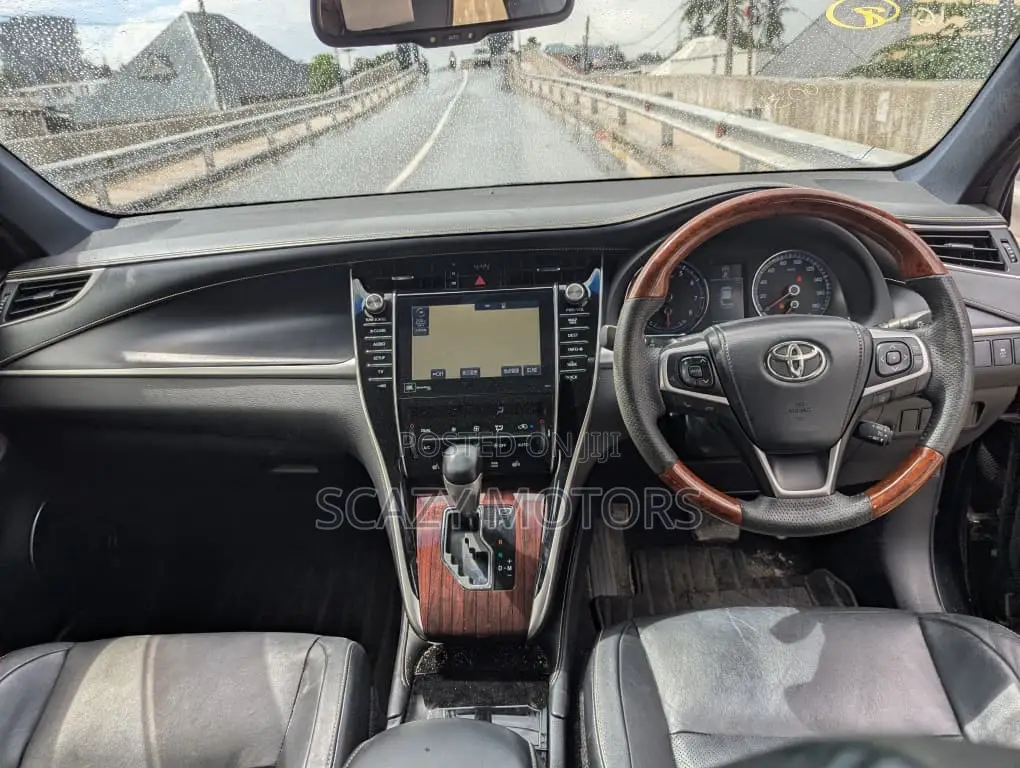 Toyota Harrier 2013 Black