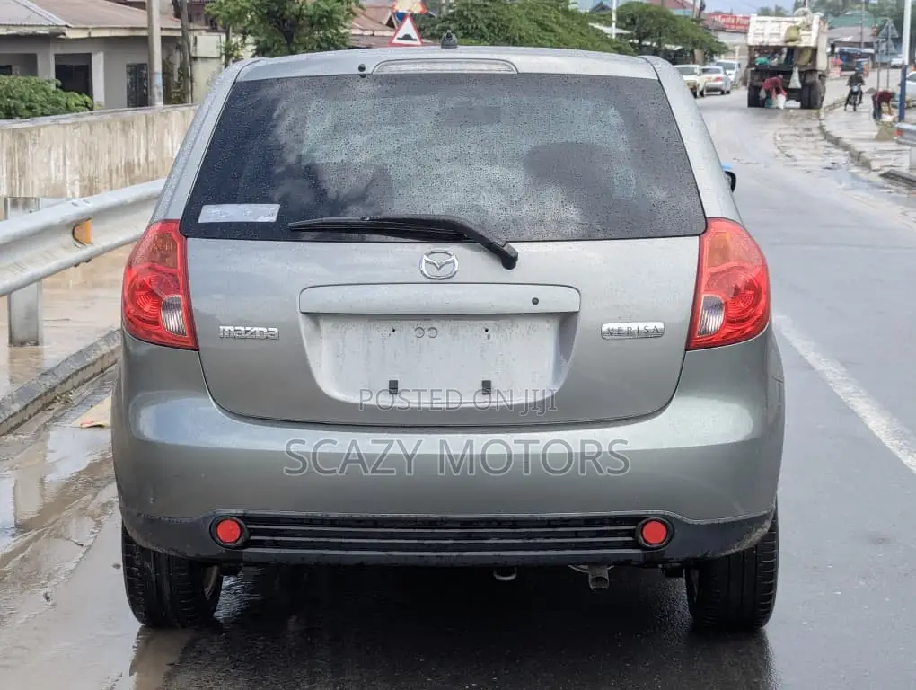 Mazda Verisa 2008 Gray