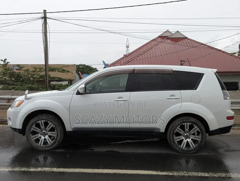 Mitsubishi Outlander 2008 White