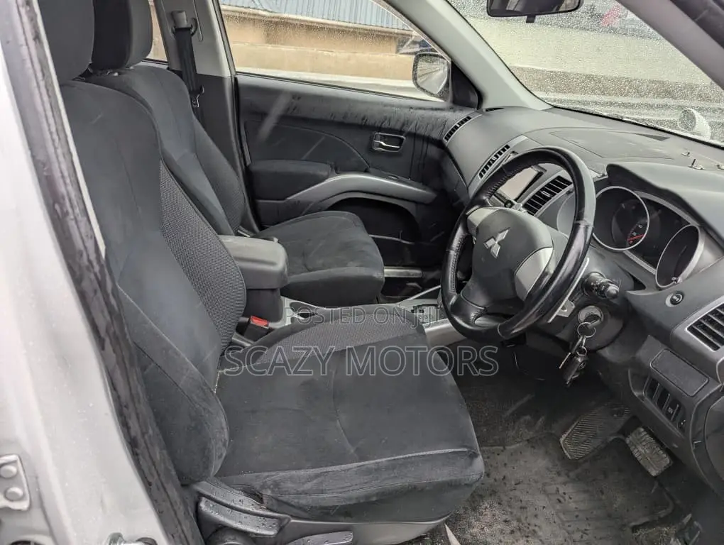 Mitsubishi Outlander 2008 White