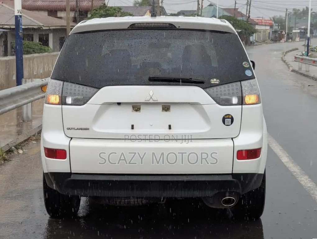 Mitsubishi Outlander 2008 White