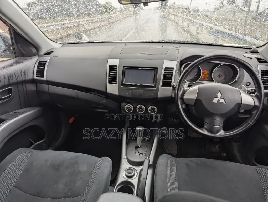 Mitsubishi Outlander 2008 White