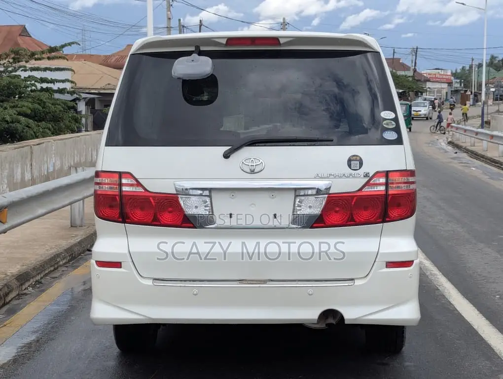 Toyota Alphard 2005 White