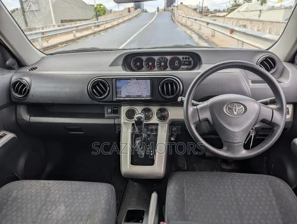 Toyota Corolla Rumion 2008 Black